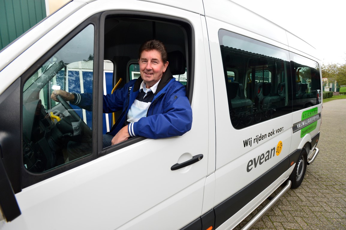 Met de aanschaf van de nieuwe bus beschikt Vrijwilligersvervoer Zaanstreek nu over vier bussen.